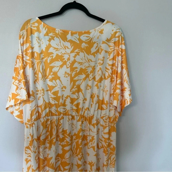 Eloquii Women's Short Dolman Sleeve Yellow & White Floral Maxi Dress Size 16 GUC - Picture 9 of 10